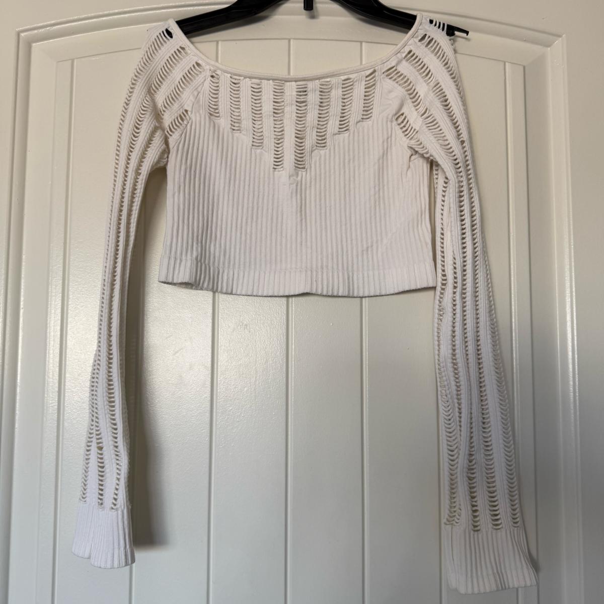 White Ribbed Distressed Knit Long Sleeve Crop Top  Brand New