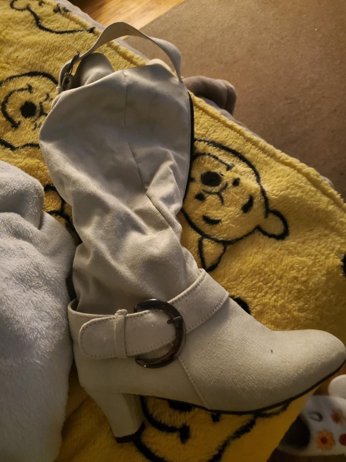 light brand new boots - Pittsburg, California