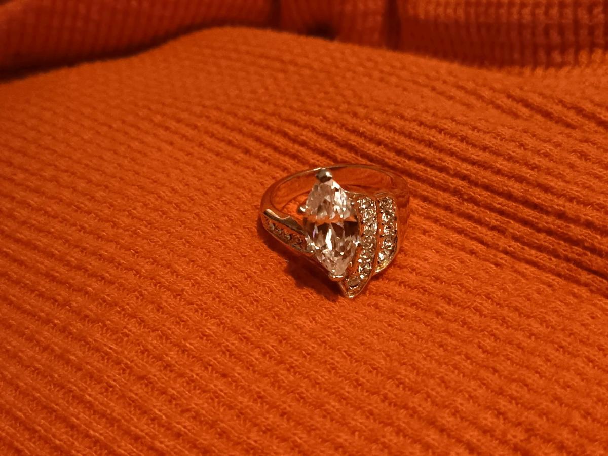 Vintage womans costume cocktail ring - Hayward, California