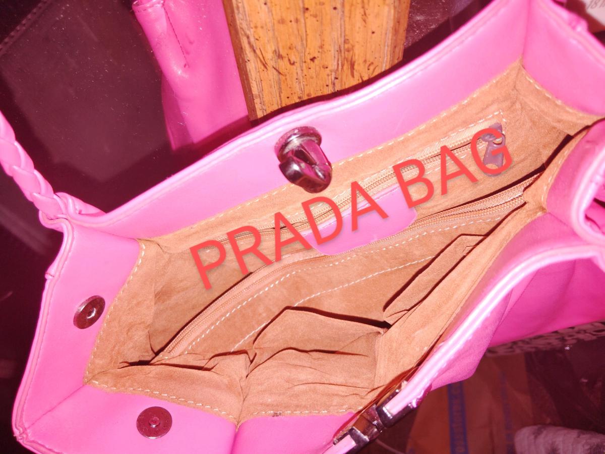 Prada Purse - Richmond, California - FleaMarketBay