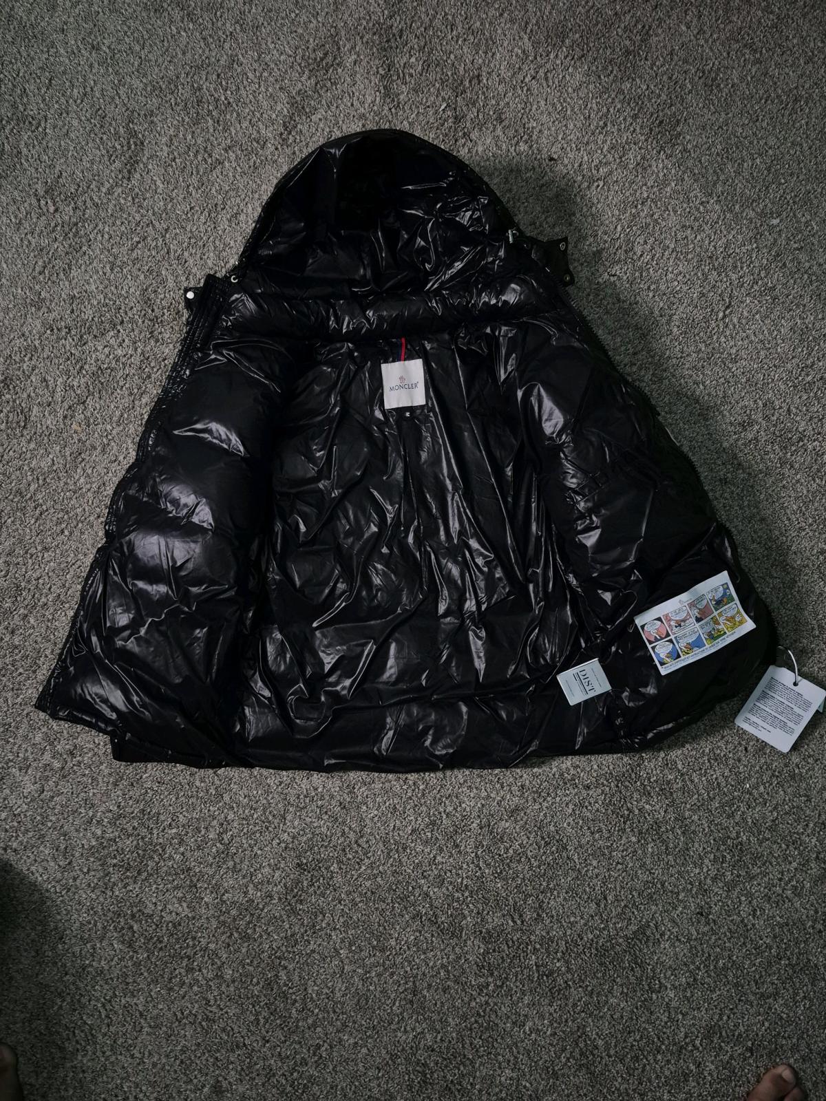 Black Moncler Puffer Jacket Size M - Indianapolis, Indiana - FleaMarketBay