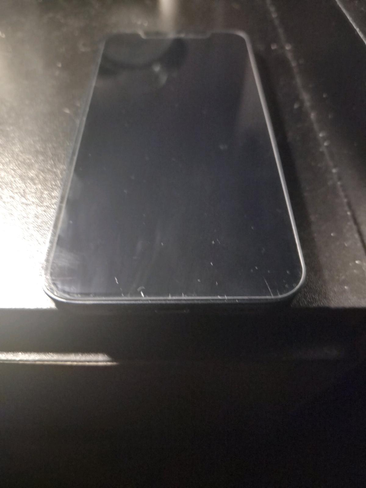 iphone 12 - Winthrop Harbor, Illinois - FleaMarketBay