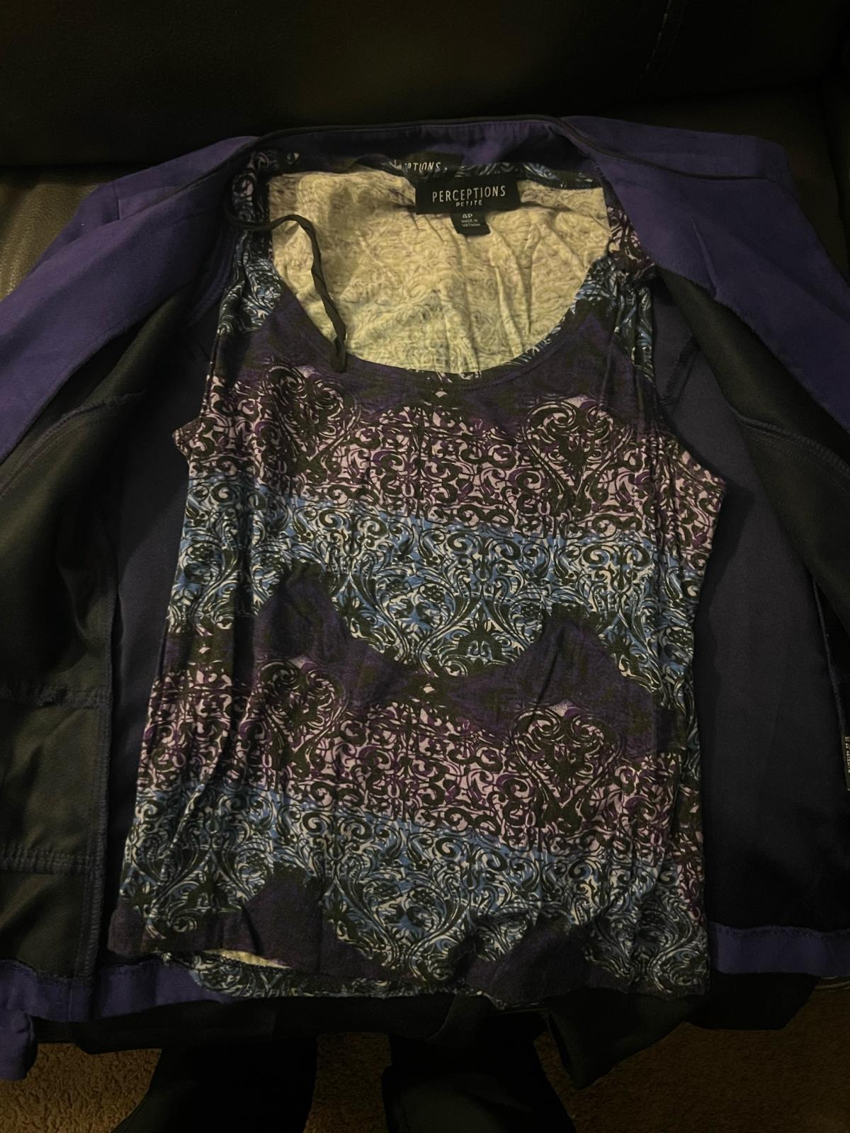 womens clothing - Middletown, Ohio - FleaMarketBay