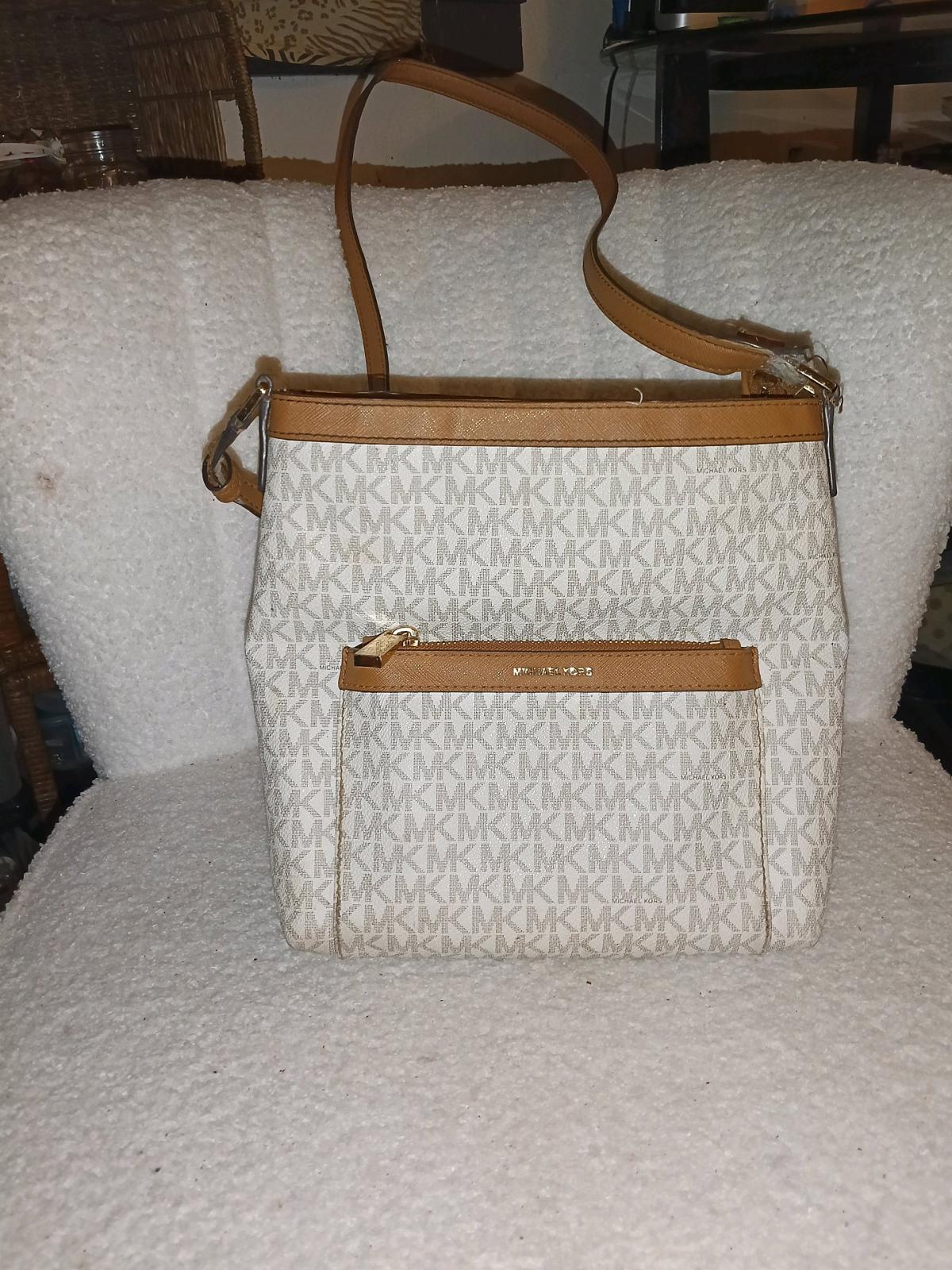 Michael kors purse - New Orleans, Louisiana - FleaMarketBay