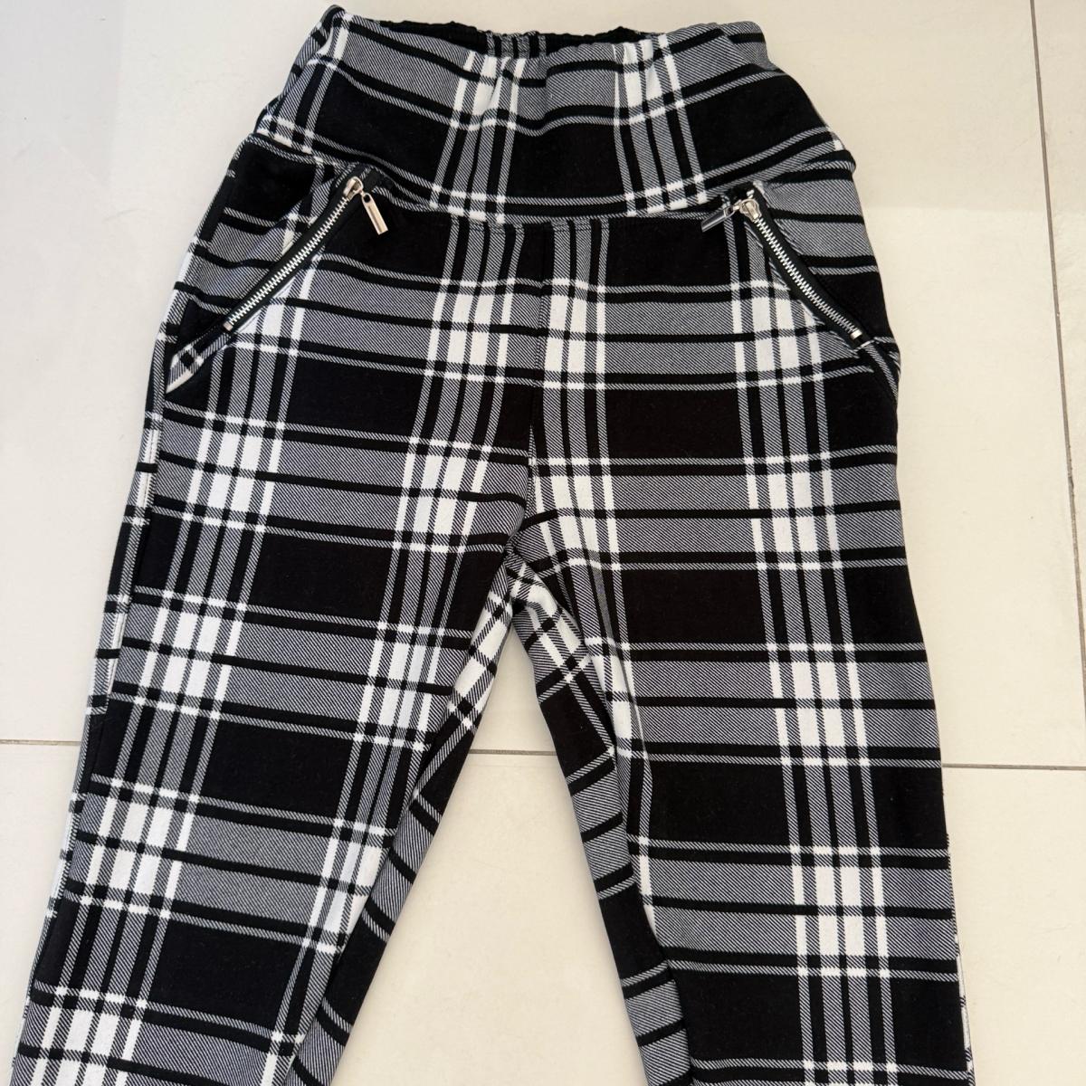 Black  White Plaid HighWaisted Skinny Pants with Zip Detail - Los Angeles, California - FleaMarketBay