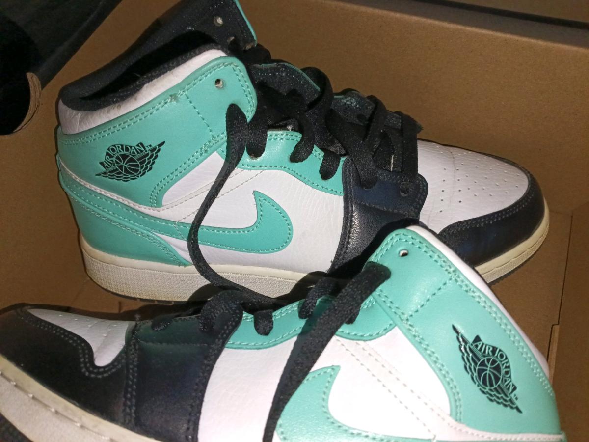 Nike Air Jordan 1 Mid GS Tropical Twist - Five Points, Alabama - FleaMarketBay