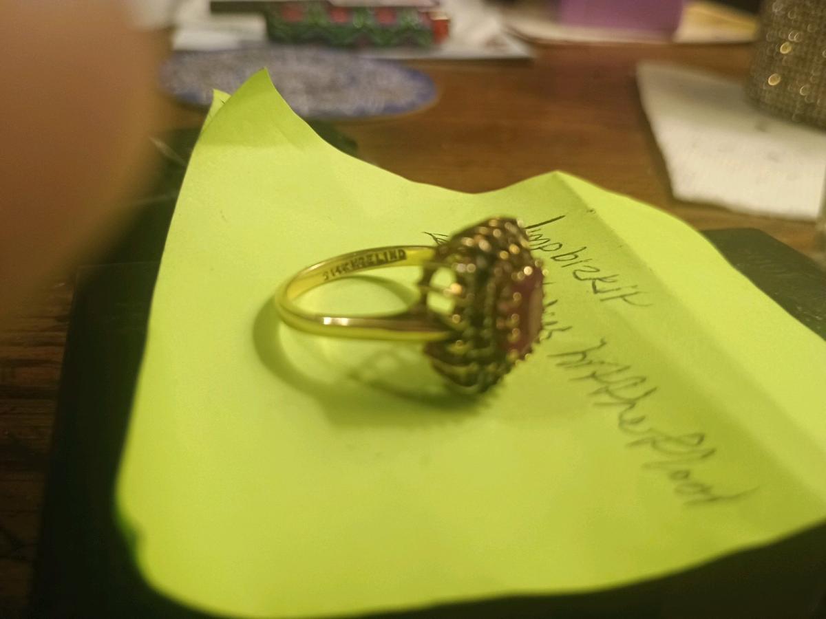 size 11 ruby and diamond s14k hge lind - Moundsville, West Virginia - FleaMarketBay