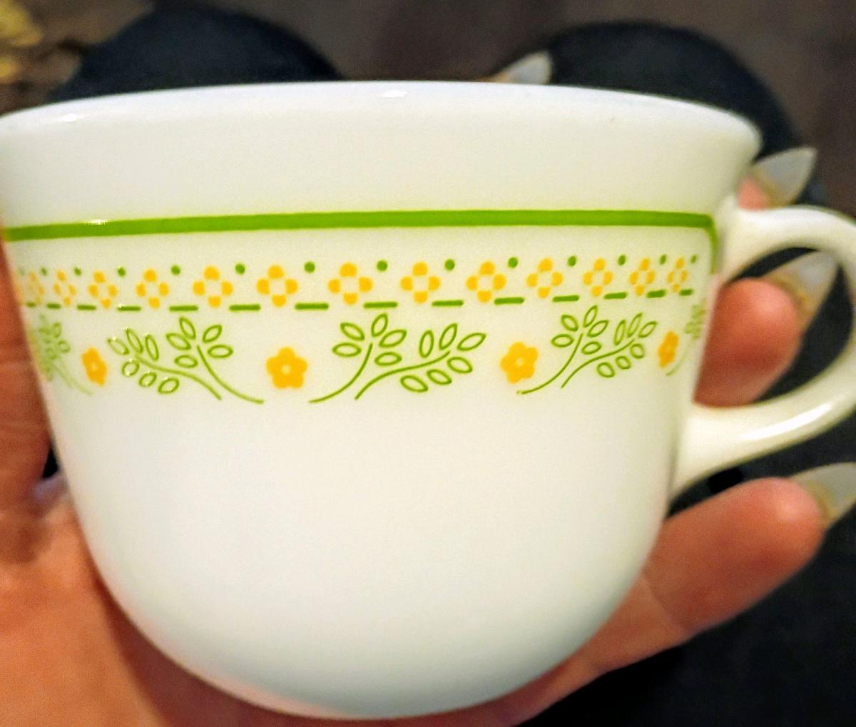 4 vintage Pyrex tea cups - Elberton, Georgia - FleaMarketBay