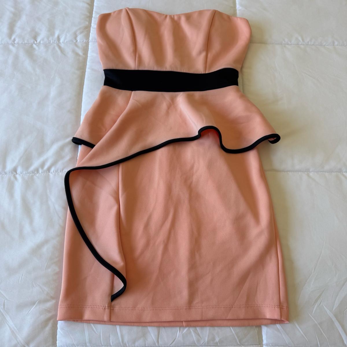 Elegant Peach Strapless Peplum Cocktail Dress - Los Angeles, California - FleaMarketBay
