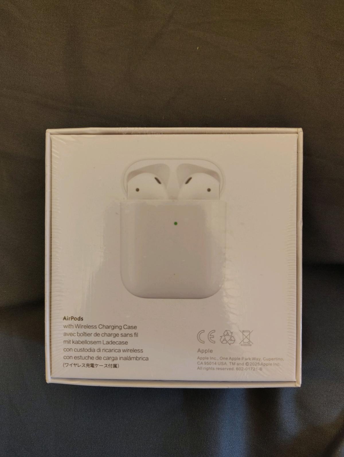 Airpods - Saint Paul, Minnesota - FleaMarketBay