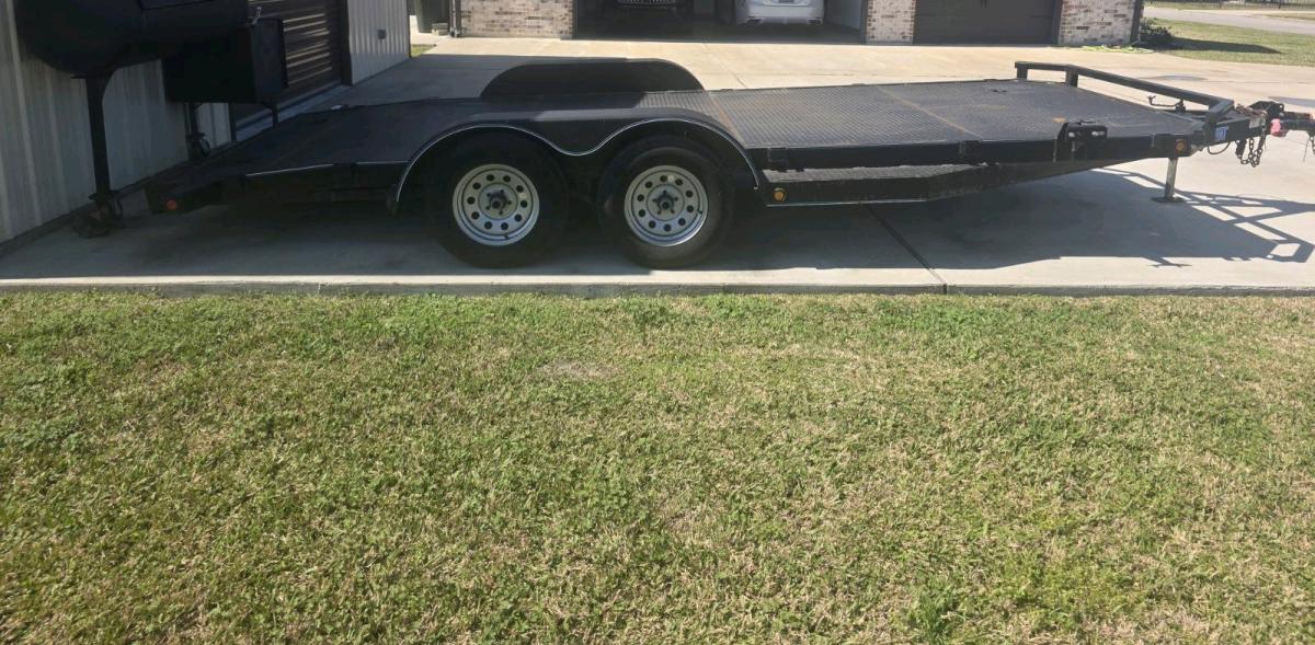 Top Hat Trailer - Port Arthur, Texas - FleaMarketBay