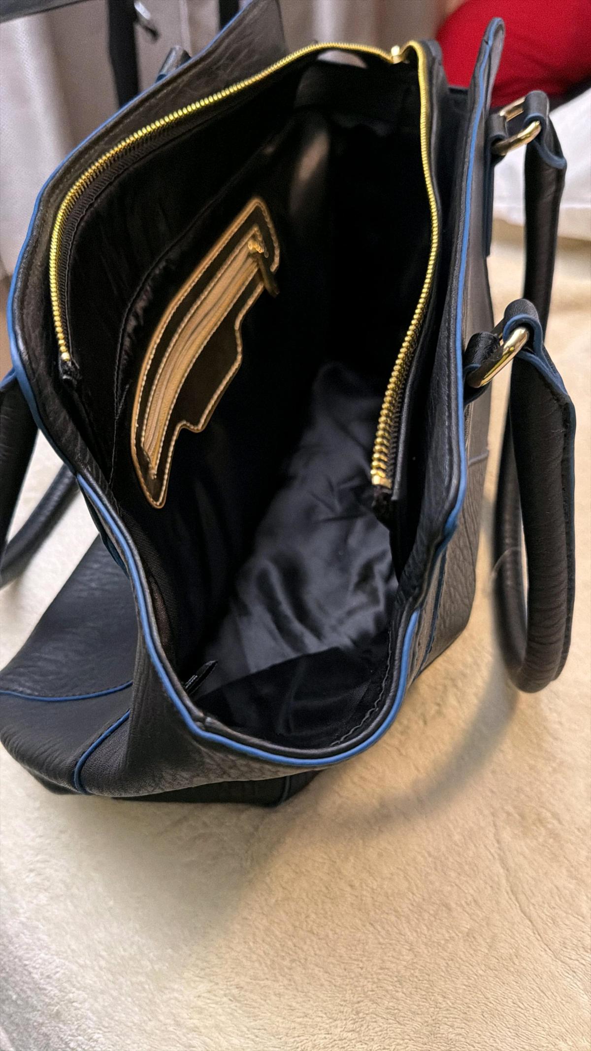 women handbags - Bridgeport, Connecticut - FleaMarketBay