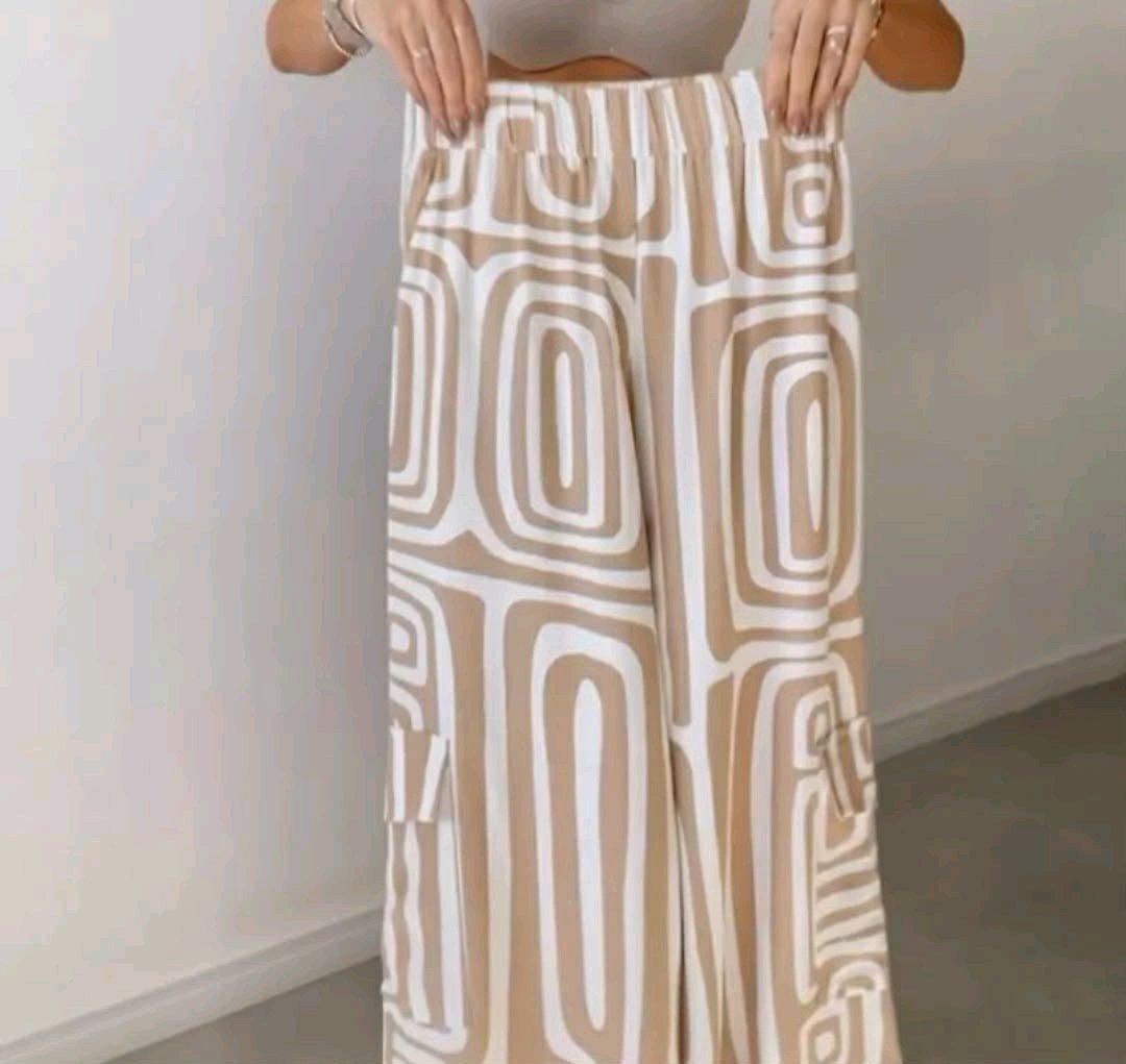 Womens Twopiece set tracksuit - Lanham, Maryland - FleaMarketBay