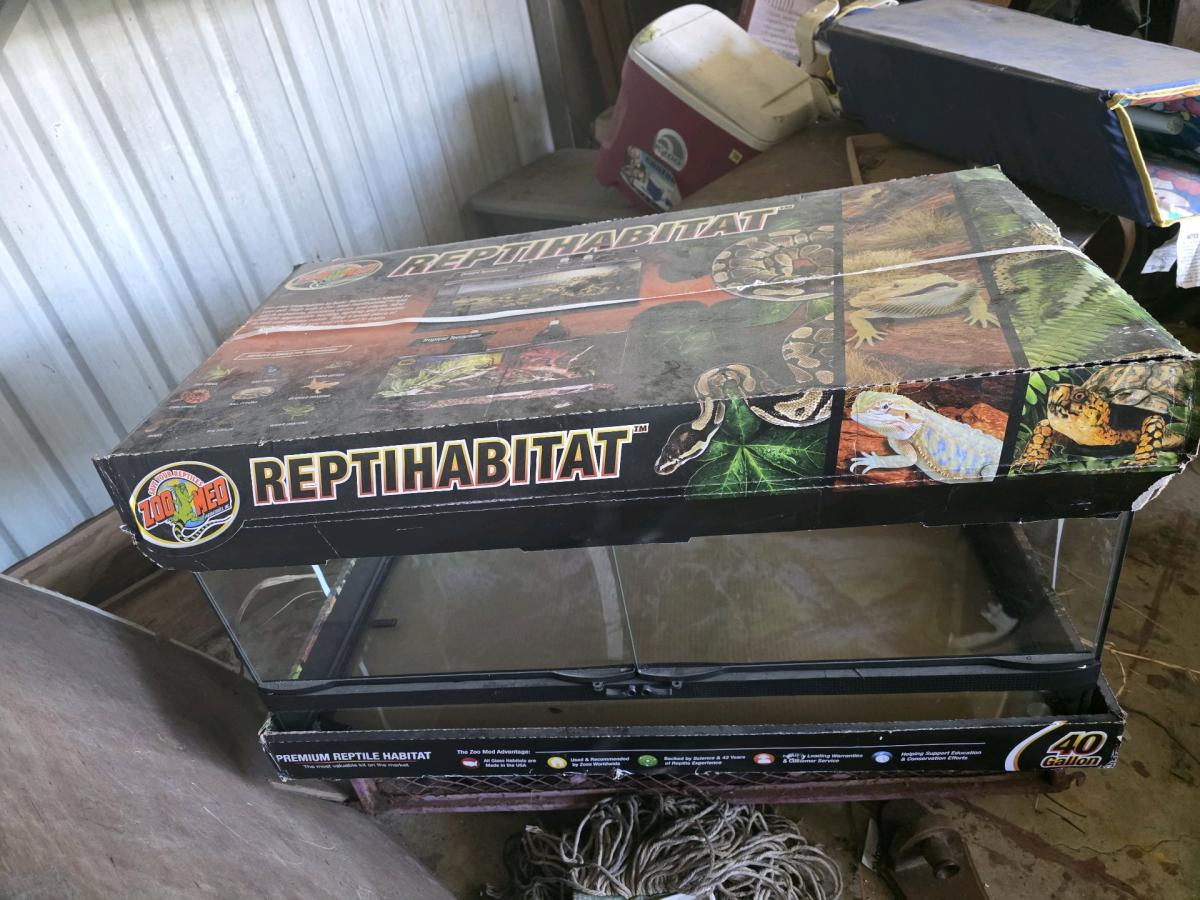 terrarium 120 gallon - Brownwood, Texas