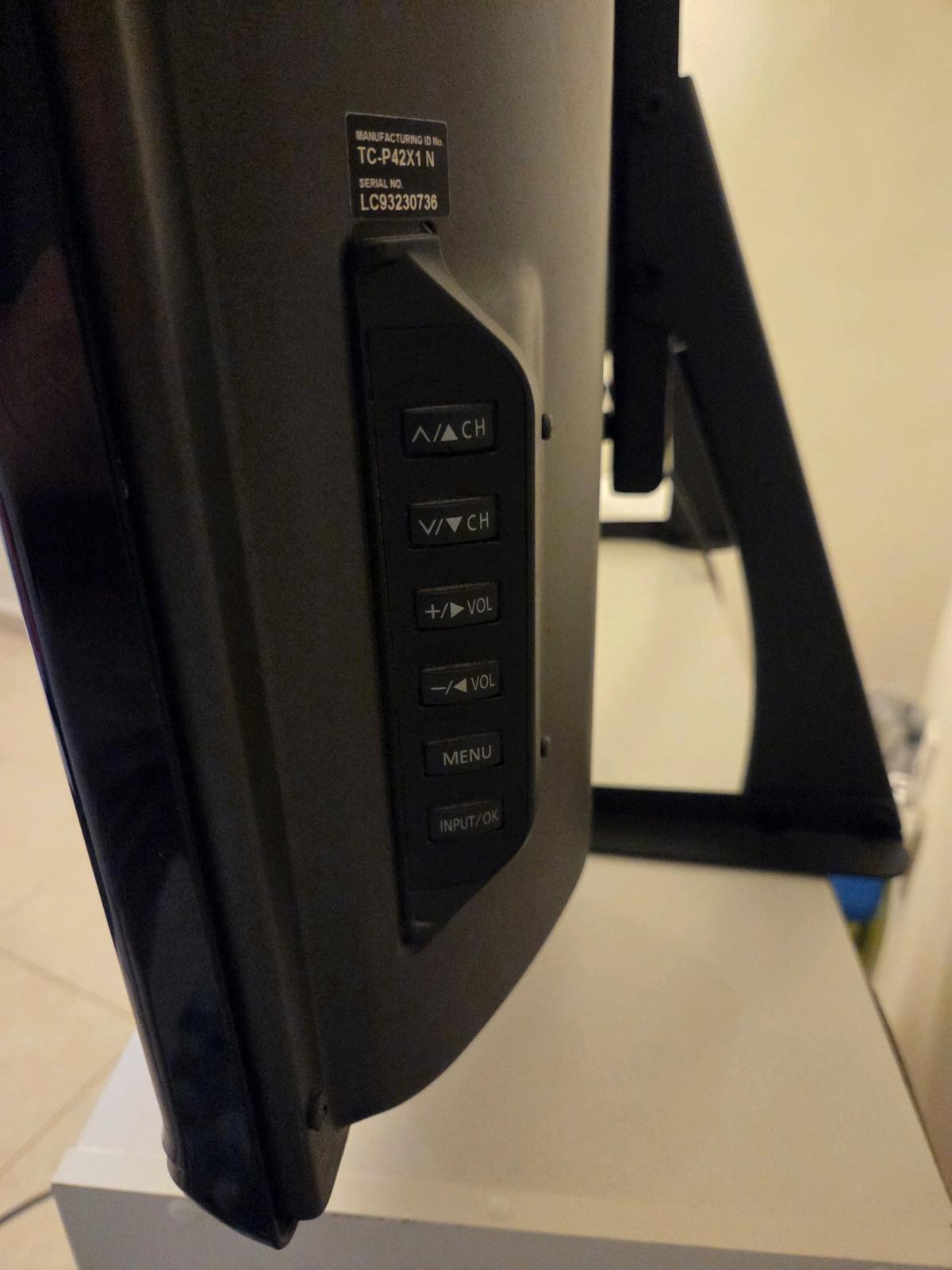 Panasonic Used 47 TV  not a smart TV - Hialeah, Florida - FleaMarketBay