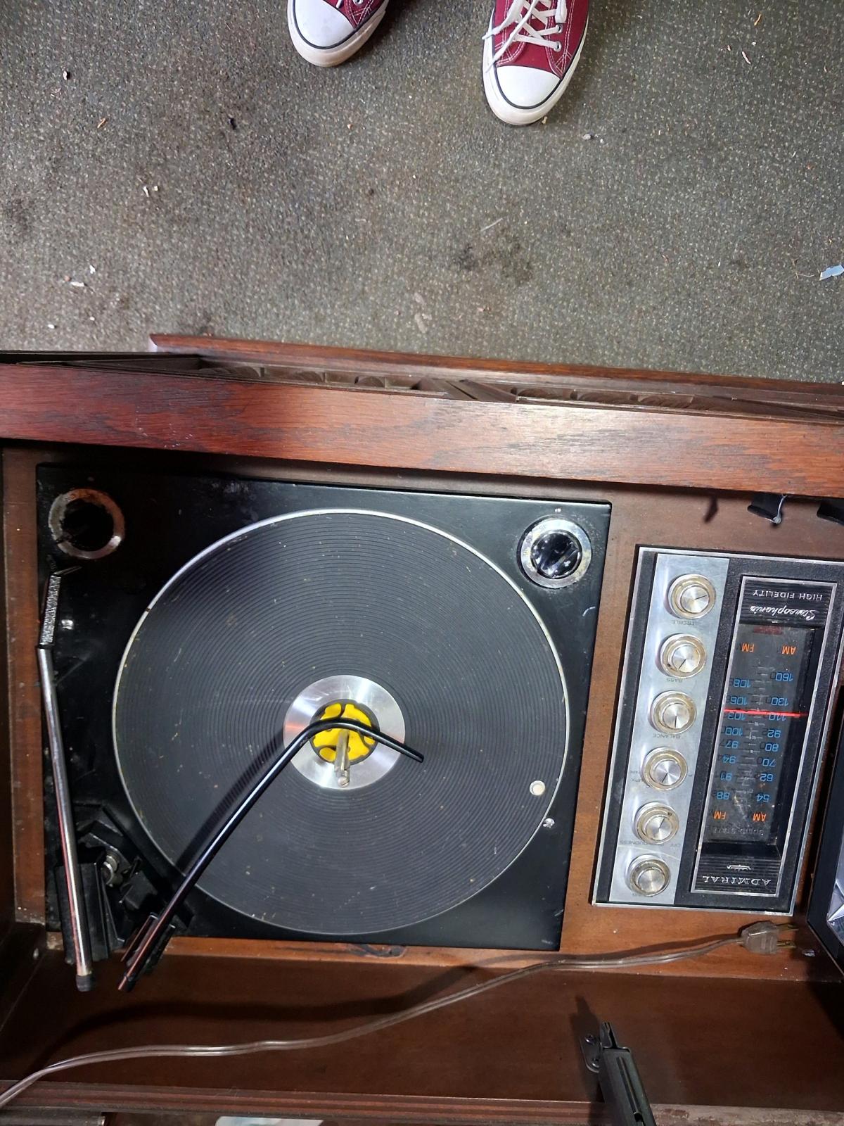 Admiral record player cabinet - Springfield, Missouri - FleaMarketBay