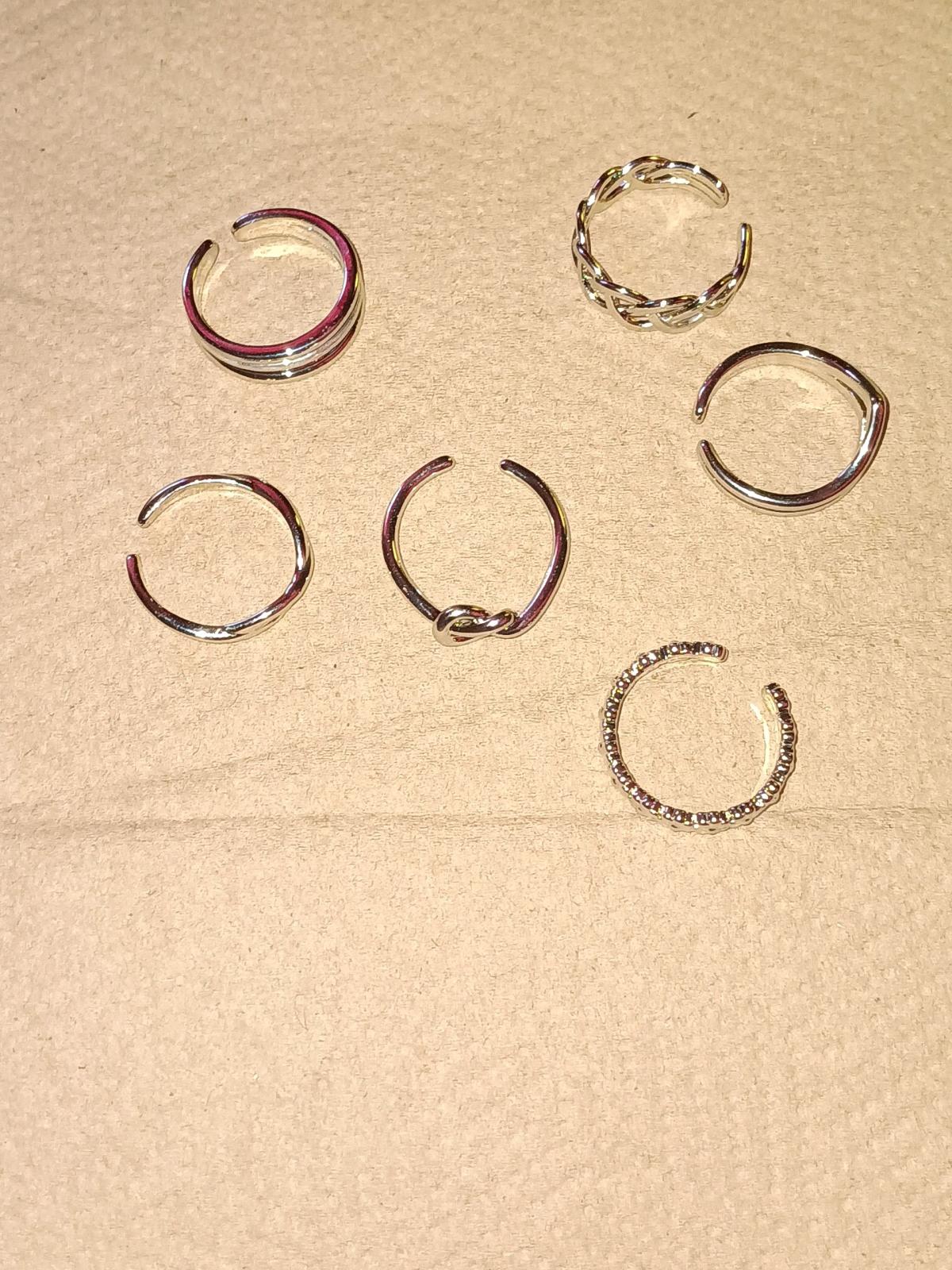 Toe rings - Hayward, California