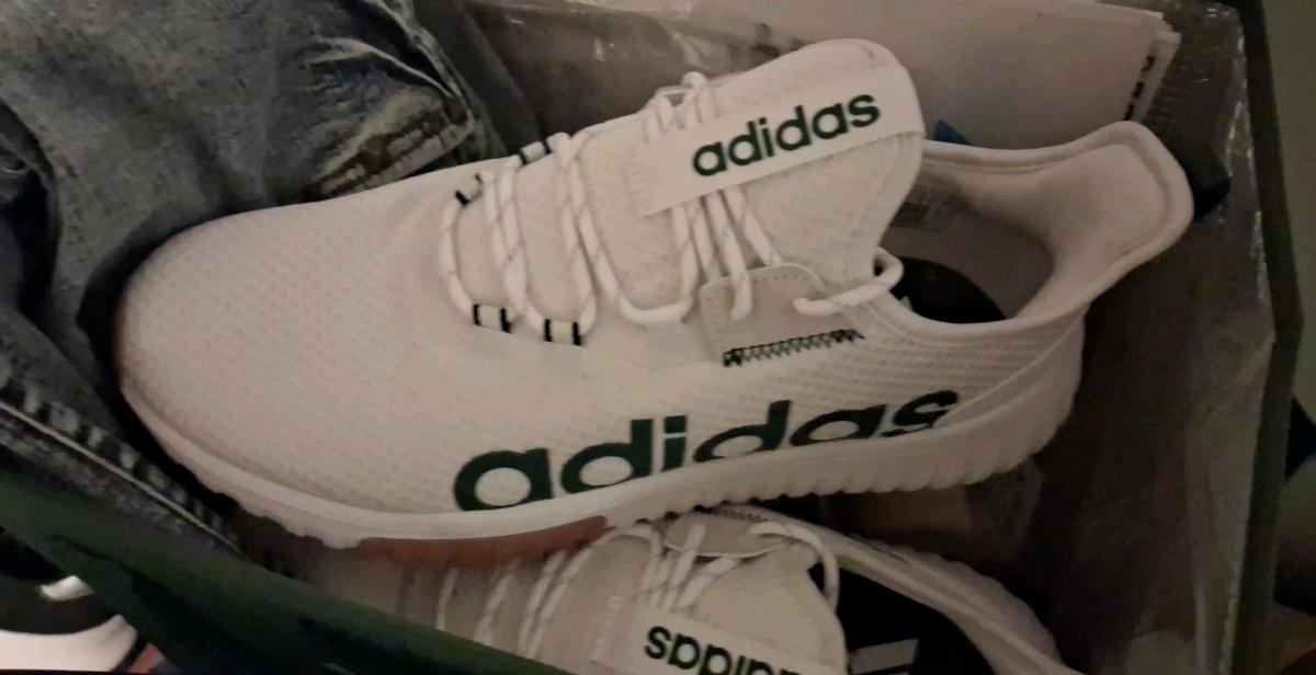 mens adidas shoes size 11 - Burlington, North Carolina - FleaMarketBay