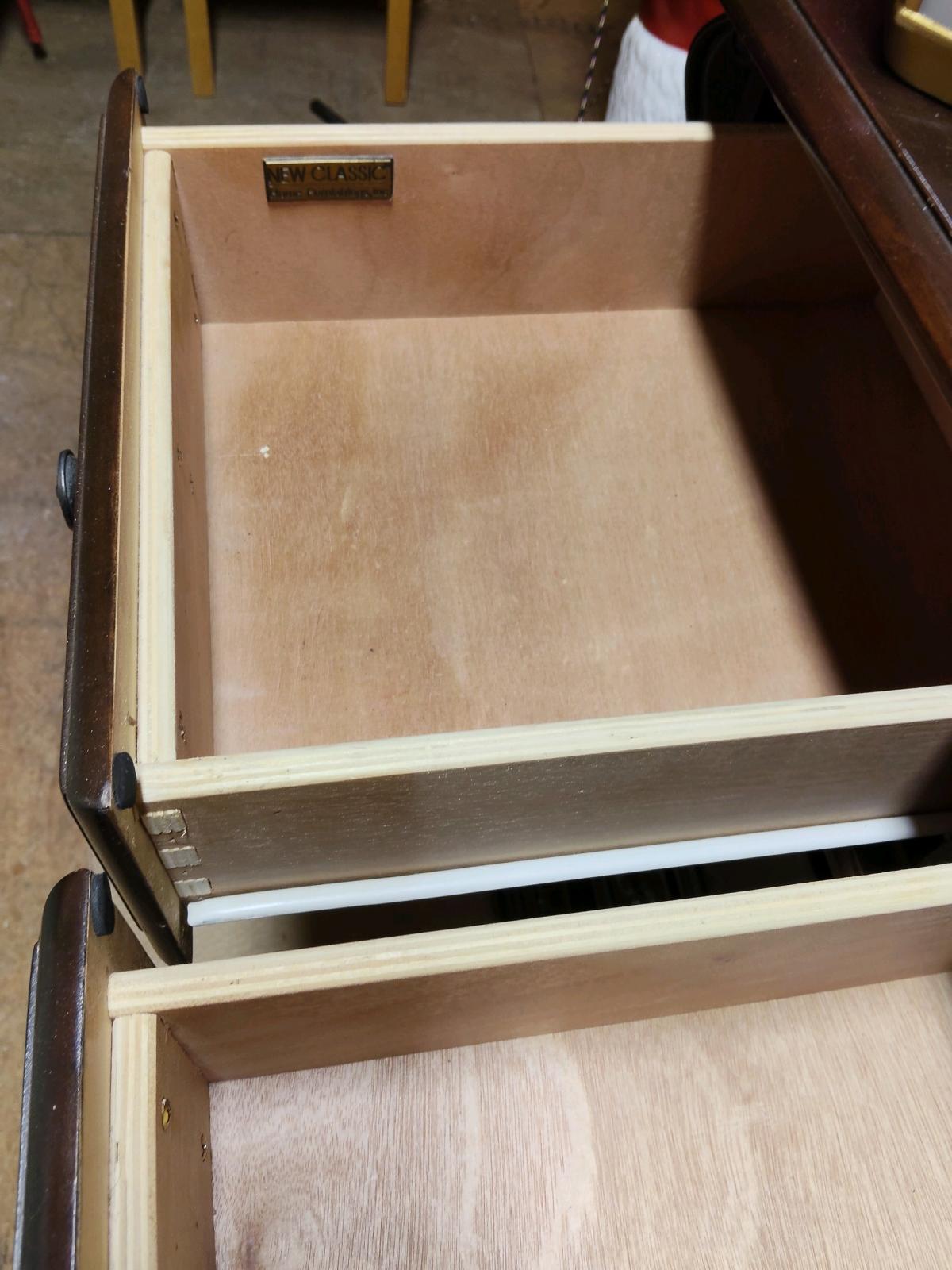 Elegant Drawer - San Antonio, Texas - FleaMarketBay