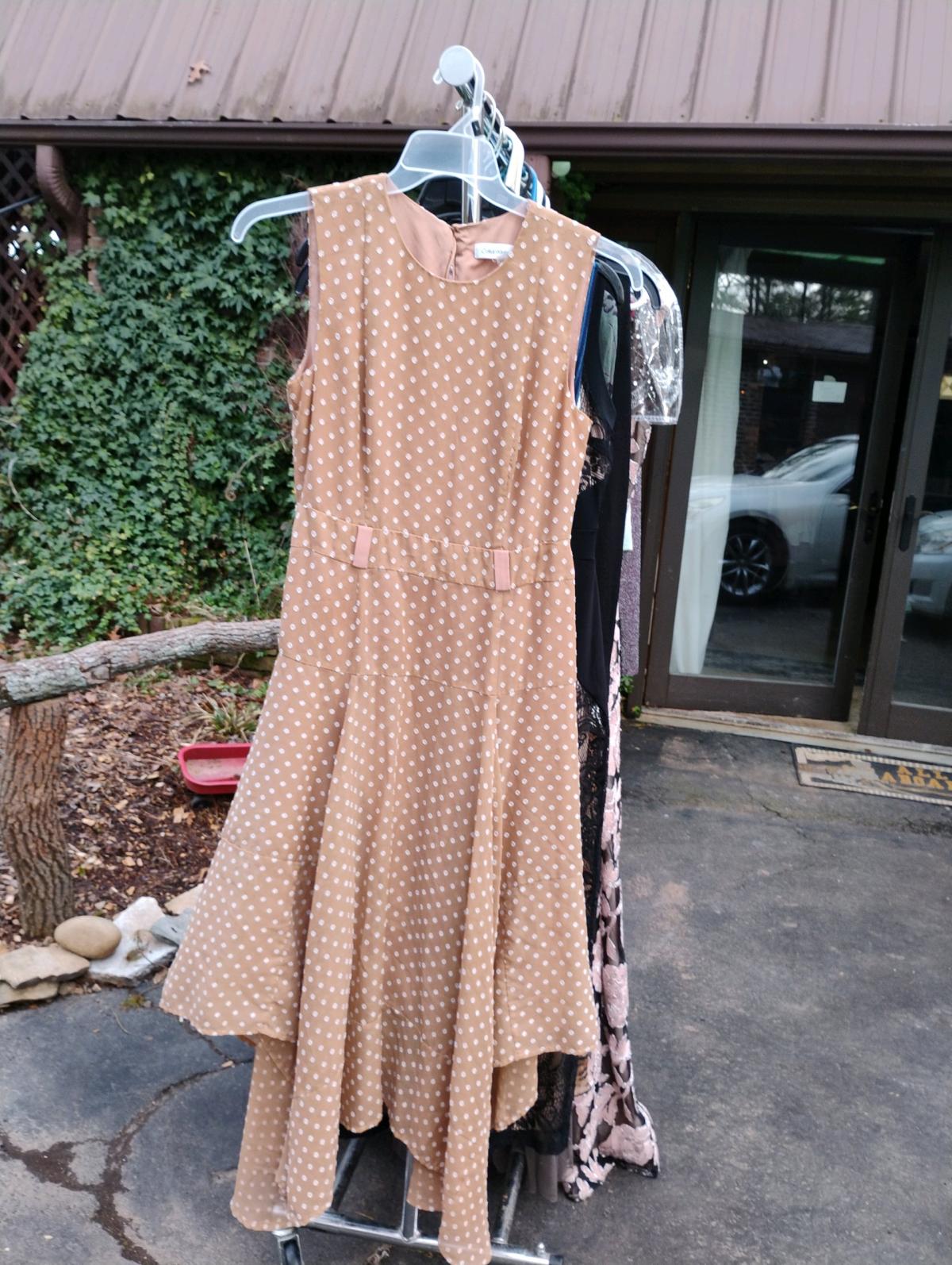 Beautiful Dresses - Murphy, North Carolina - FleaMarketBay