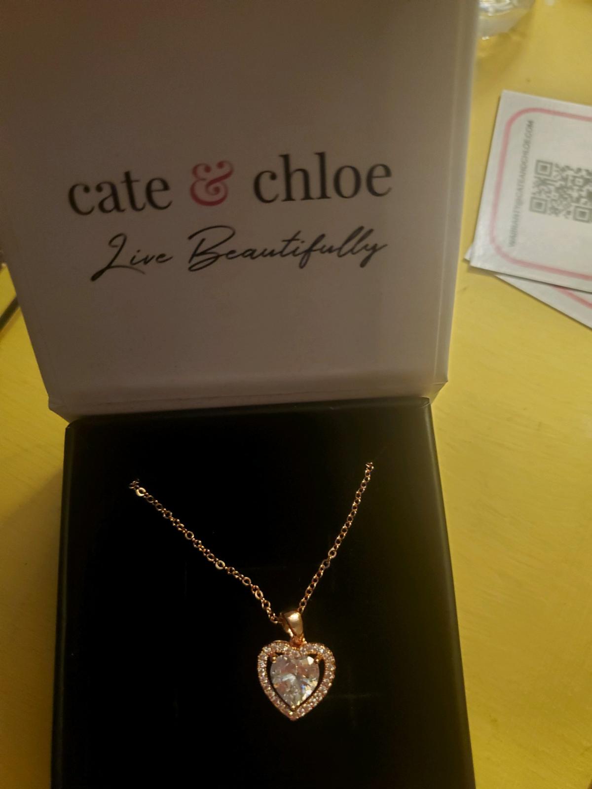 Cate and Chloe gold heart necklace - Pittsburg, California - FleaMarketBay