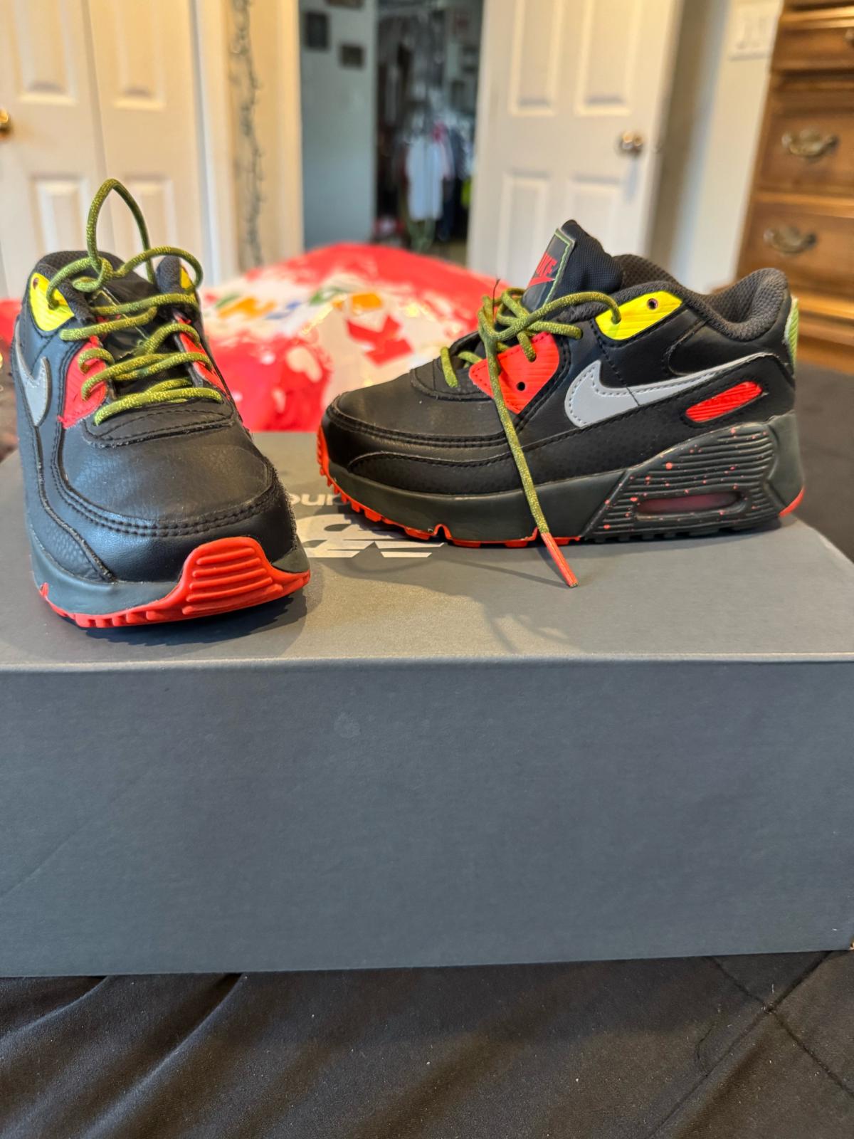 kids Nike sneakers - Brick, New Jersey - FleaMarketBay