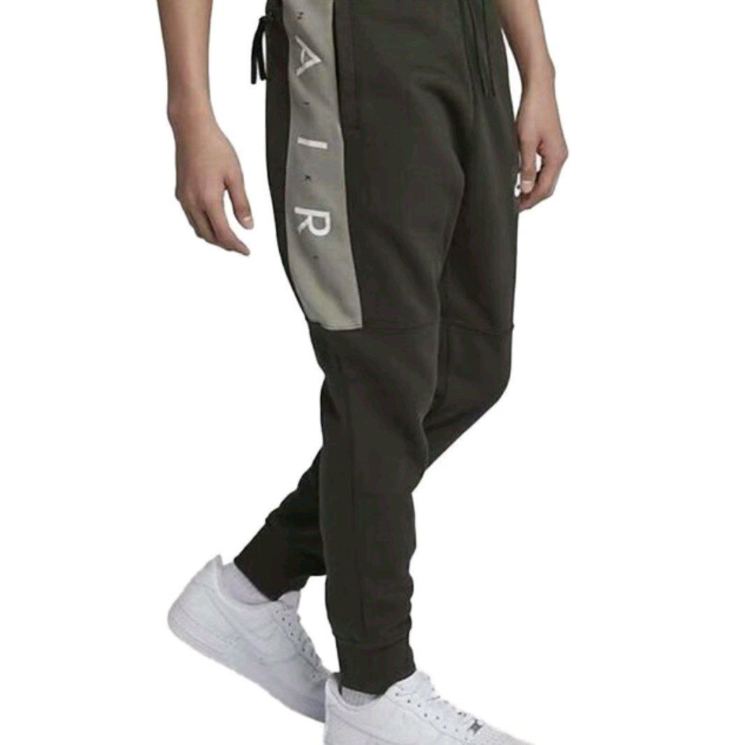 Nike Air Mens Green Fleece Tracksuit - Wilmington, Delaware - FleaMarketBay