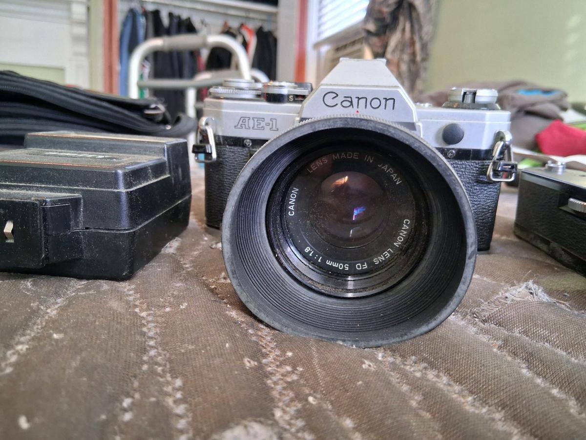 CANON AE1 35mm
