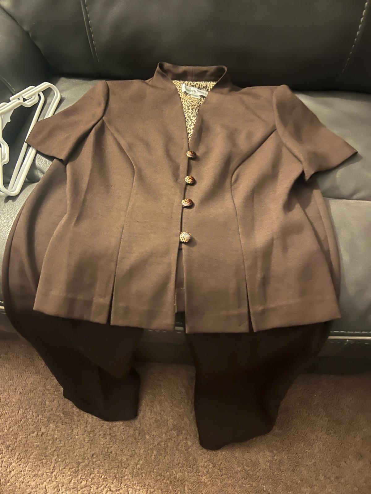 womens clothing - Middletown, Ohio - FleaMarketBay