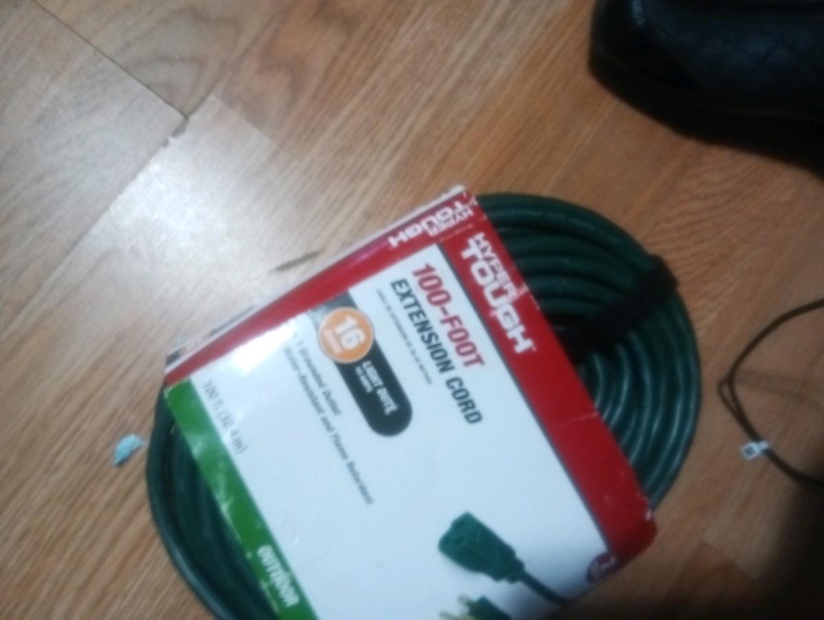 hyper tough 100ft extension cord good condition never use
