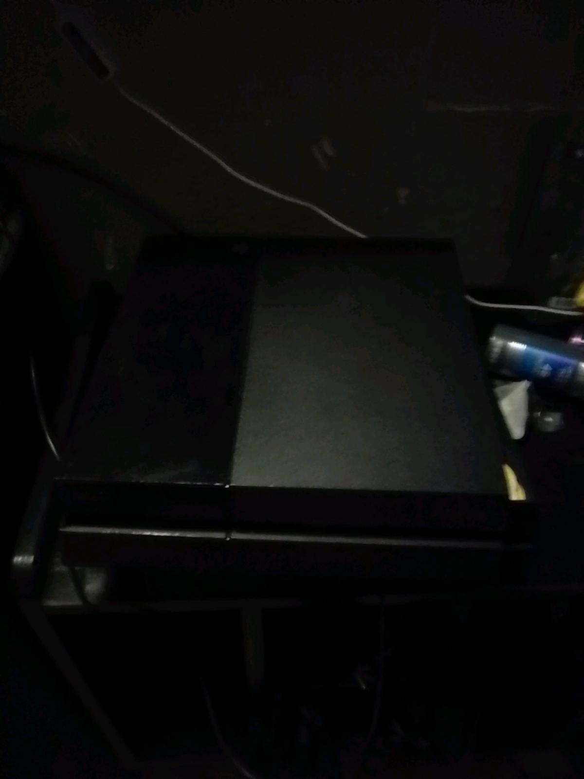 ps4 console - Burbank, California - FleaMarketBay