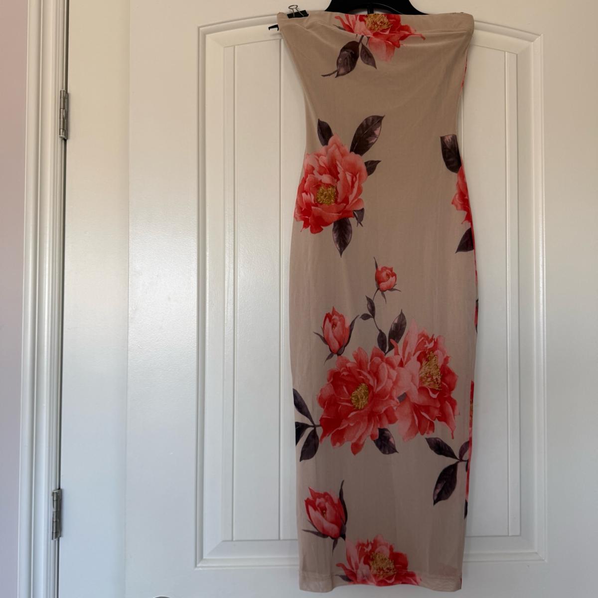 ElleCLO Strapless Floral Mesh Bodycon Midi Dress - Los Angeles, California