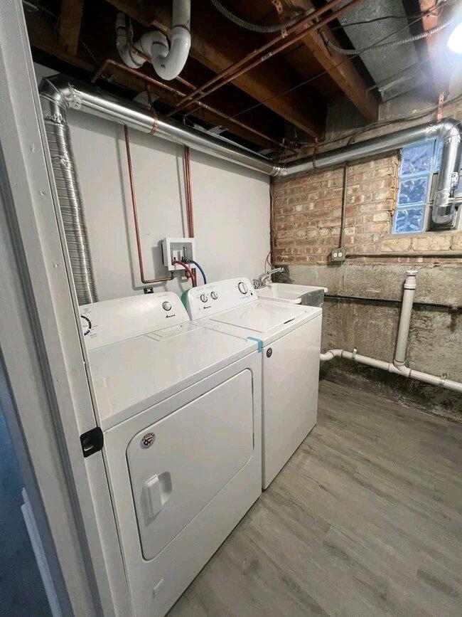 3bed 2bath for rent 9241 S Emerald AveChicago IL 60620 - Chicago, Illinois - FleaMarketBay