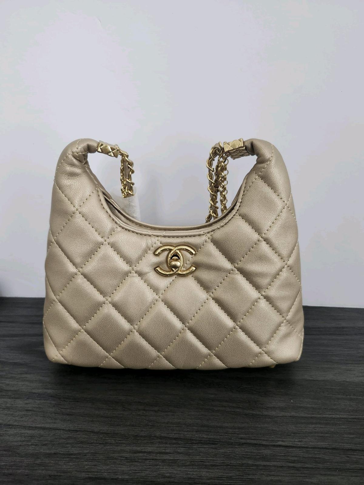 Fashionable Handbag - Chino, California