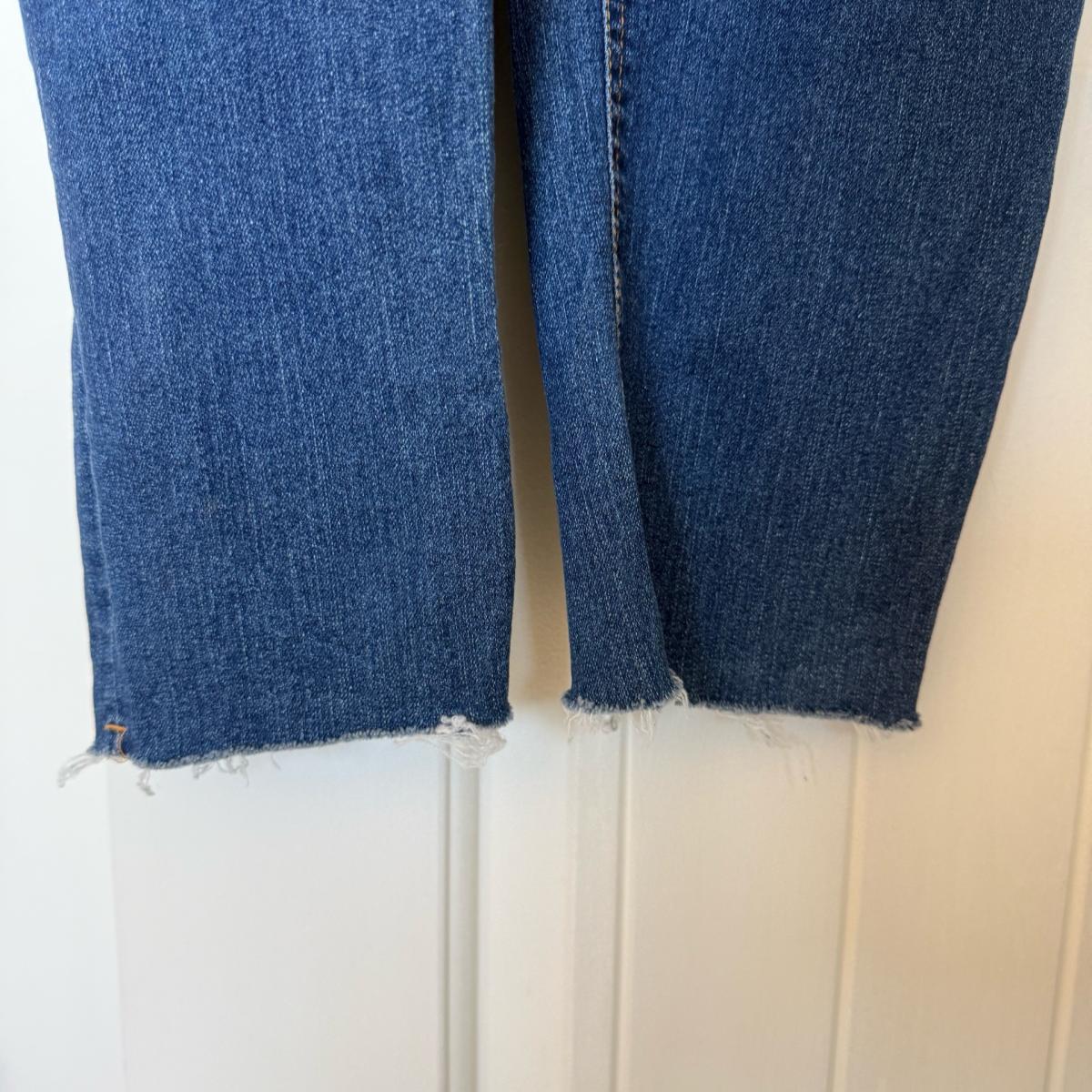 Trendy Dark Wash Denim Overalls  Bib Jeans  Adjustable Stra - Los Angeles, California - FleaMarketBay