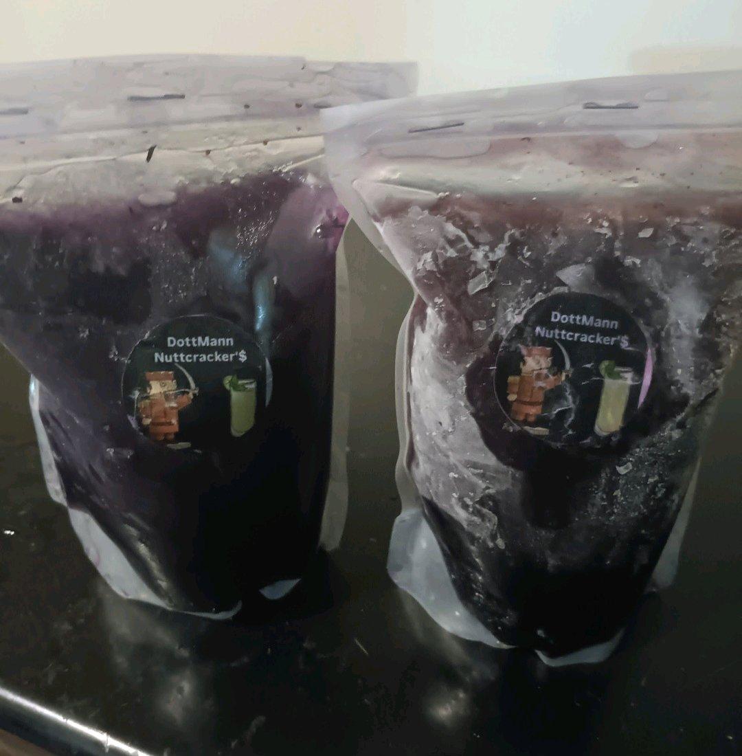 DOTTMANN BLACKBERRY BLUEBERRY FROZEN NUTTCRACKERS BIG SIZE - Bronx, New York - FleaMarketBay