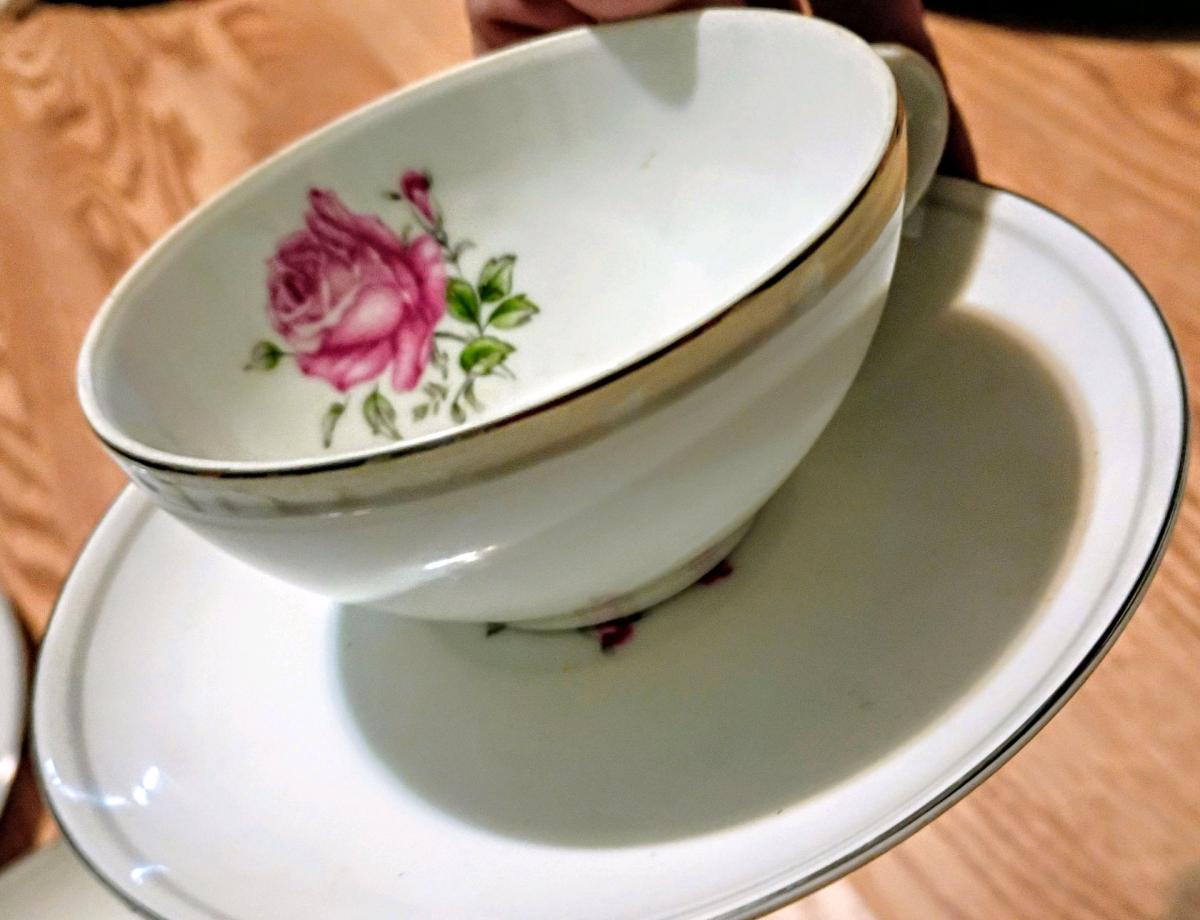 vintage imperial rose china set of30 - Elberton, Georgia - FleaMarketBay