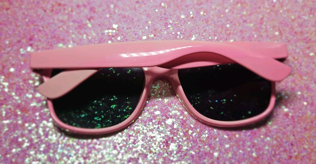 Pink Sunglasses - Dallas, Texas - FleaMarketBay