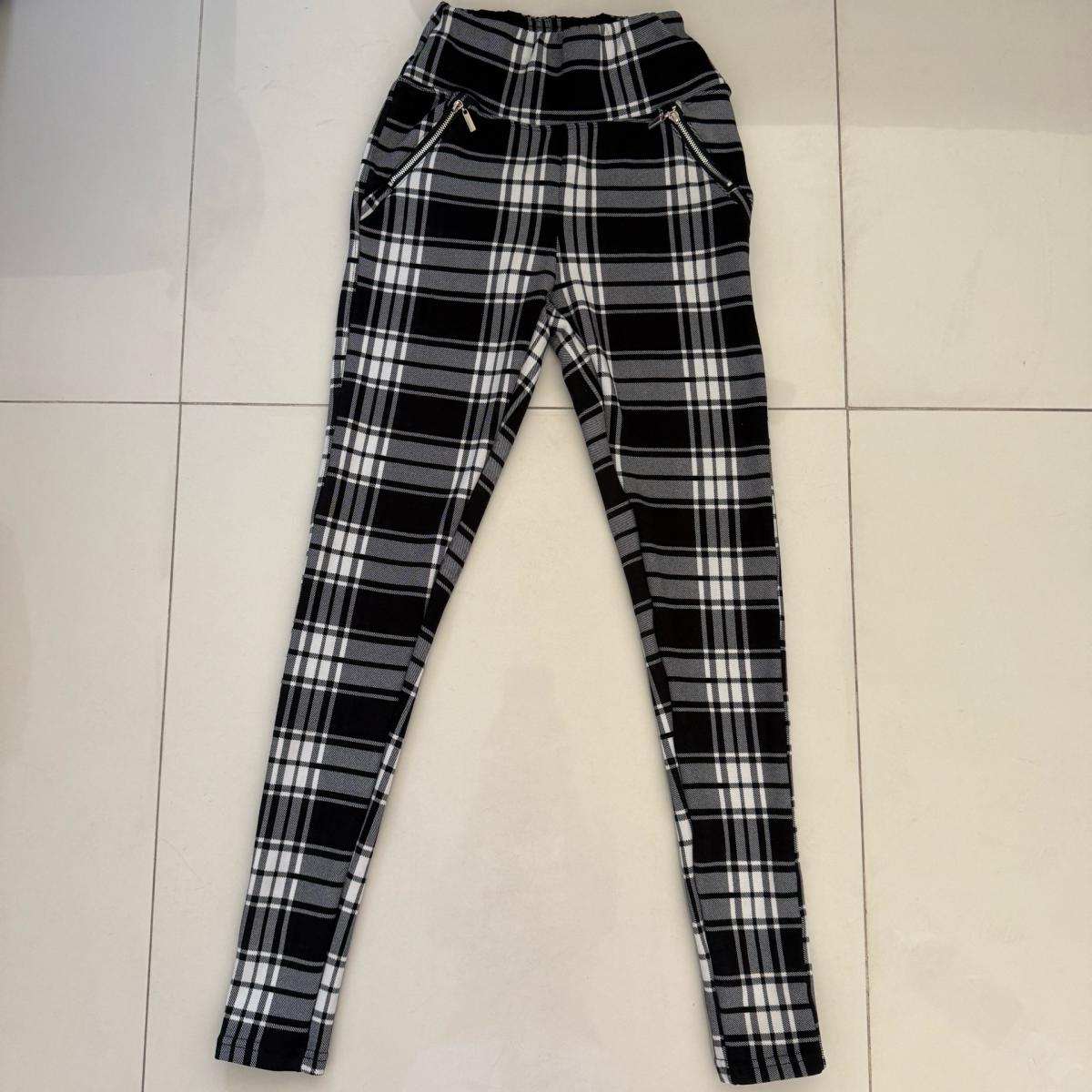 Black  White Plaid HighWaisted Skinny Pants with Zip Detail - Los Angeles, California