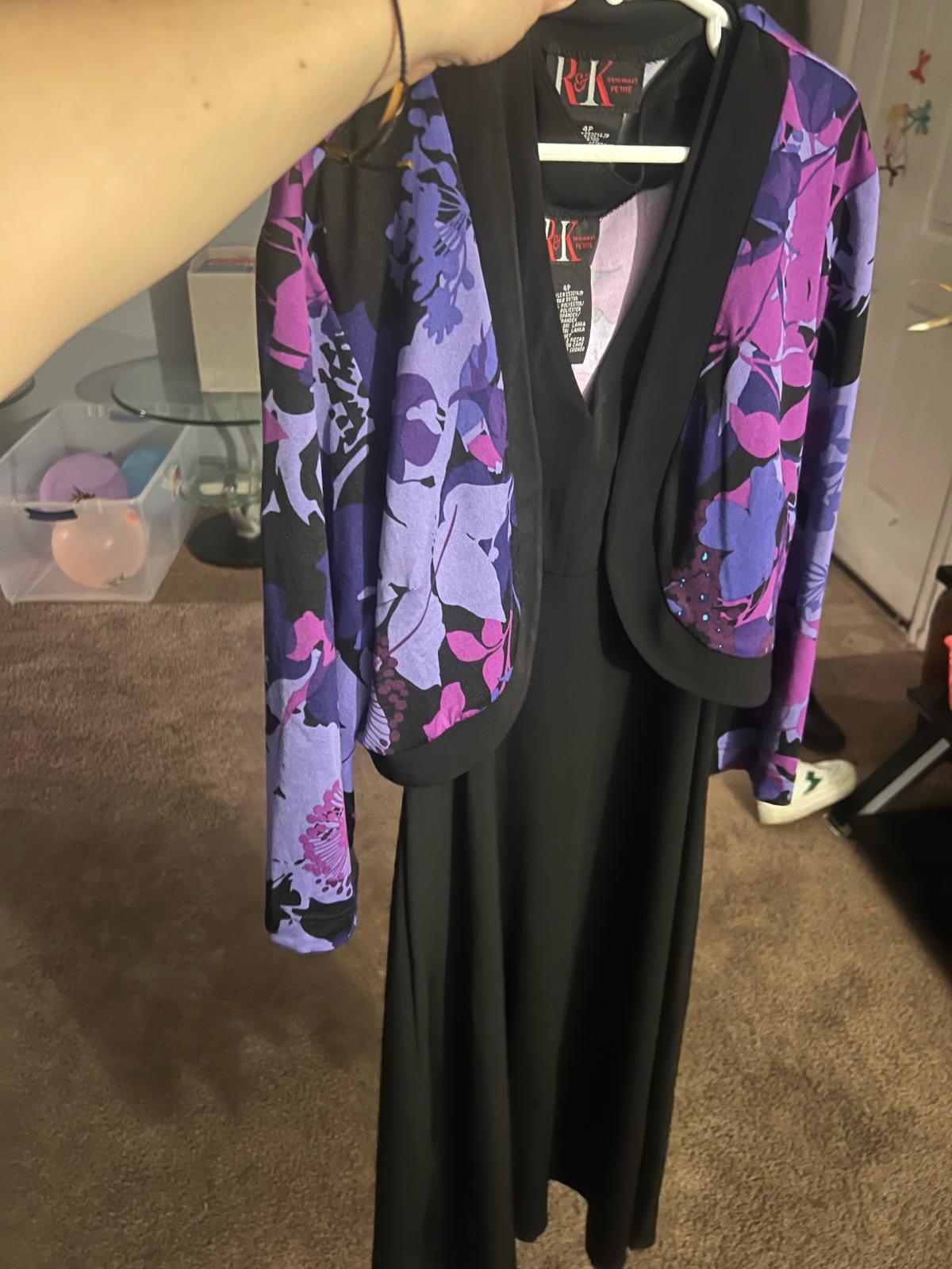 womens clothing - Middletown, Ohio - FleaMarketBay