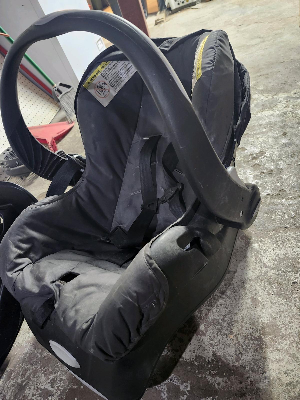 Baby Carrier  Lightly Used - Salem, Ohio - FleaMarketBay