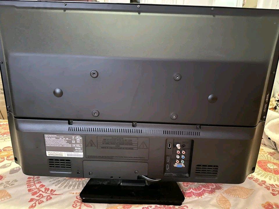 32 inch tv - Mckinney, Texas - FleaMarketBay