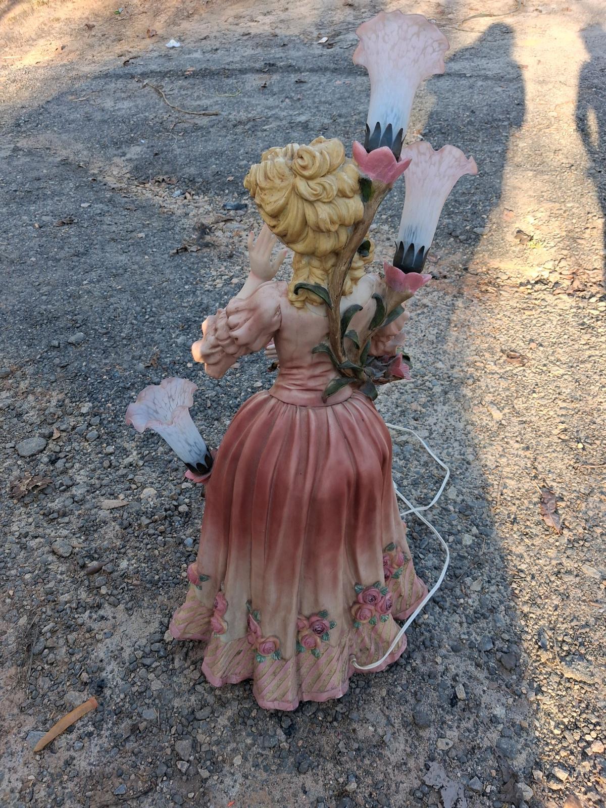 4 foot angel lamp - Alicia, Arkansas - FleaMarketBay