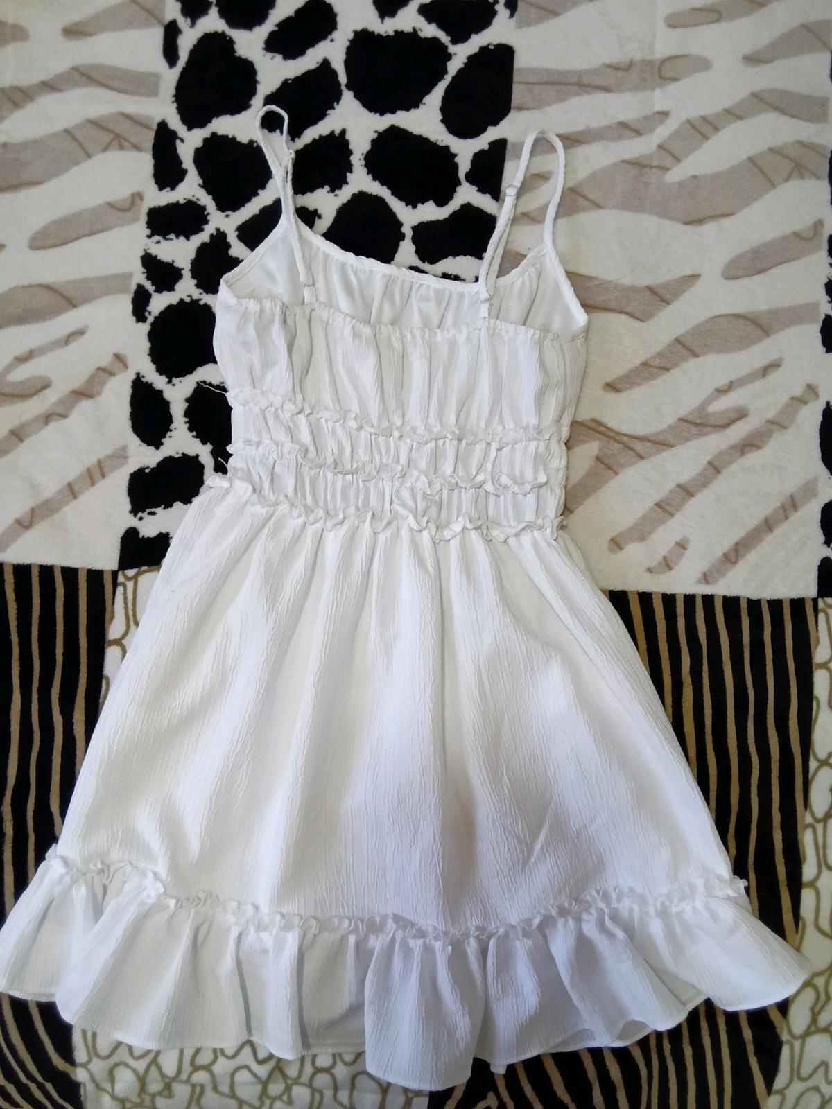 Cute Ruffle Dress - Pomona, California - FleaMarketBay