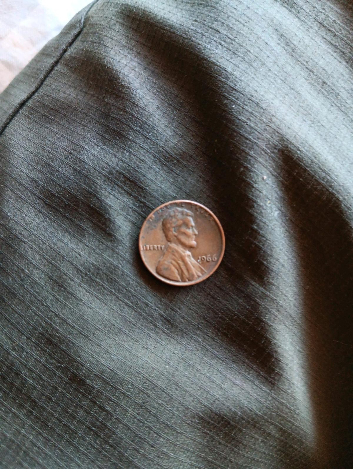 1979 no mint pennies  1982 31 gram copper pennies - Alpine, Arizona - FleaMarketBay