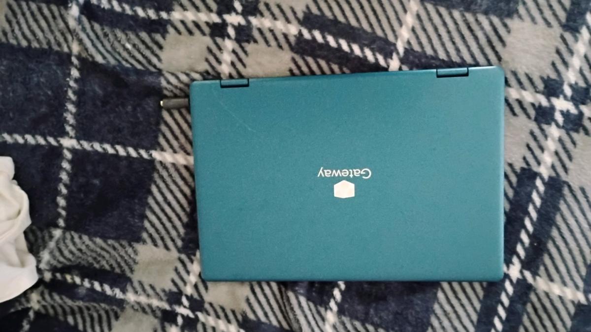 Microsoft gateway laptop - Lexington, North Carolina - FleaMarketBay