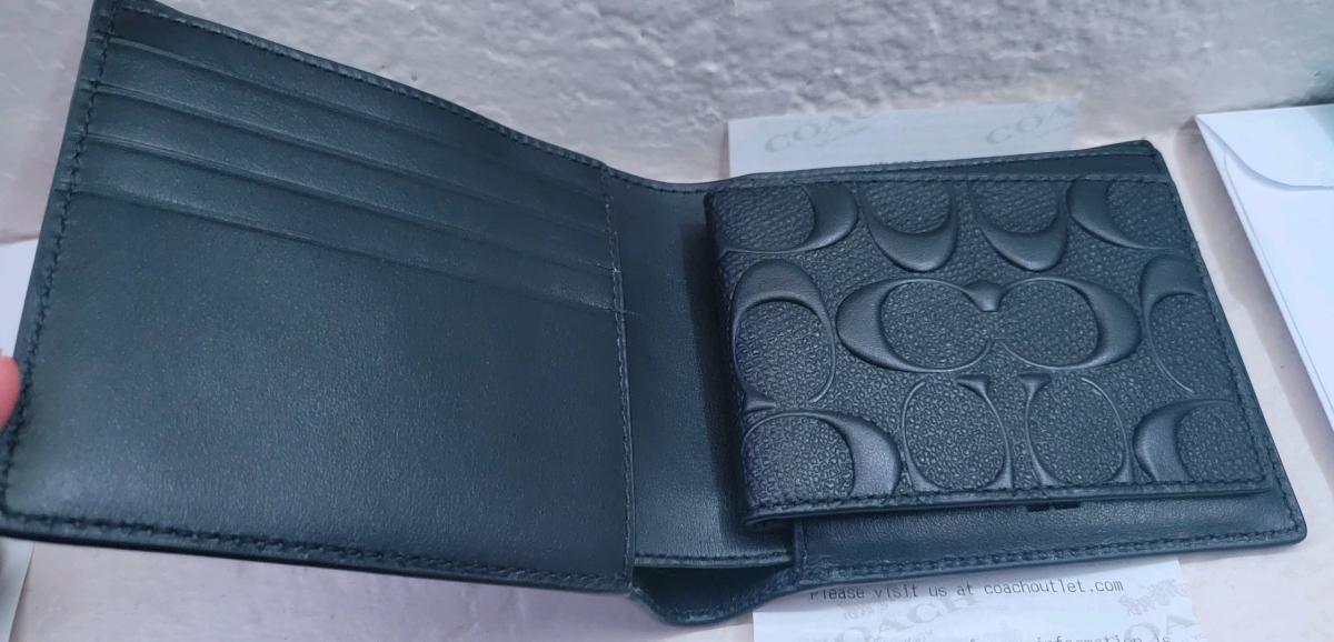 coach Wallet - San Jose, California - FleaMarketBay