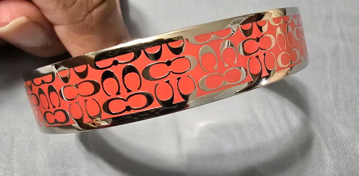 coach bracelet bangle - Allamuchy, New Jersey - FleaMarketBay