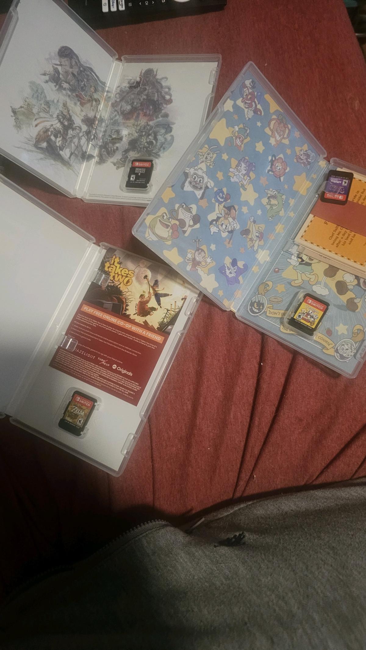 NINTENDO SWITCH 64G OLED BUNDLE - Williamsport, Pennsylvania - FleaMarketBay