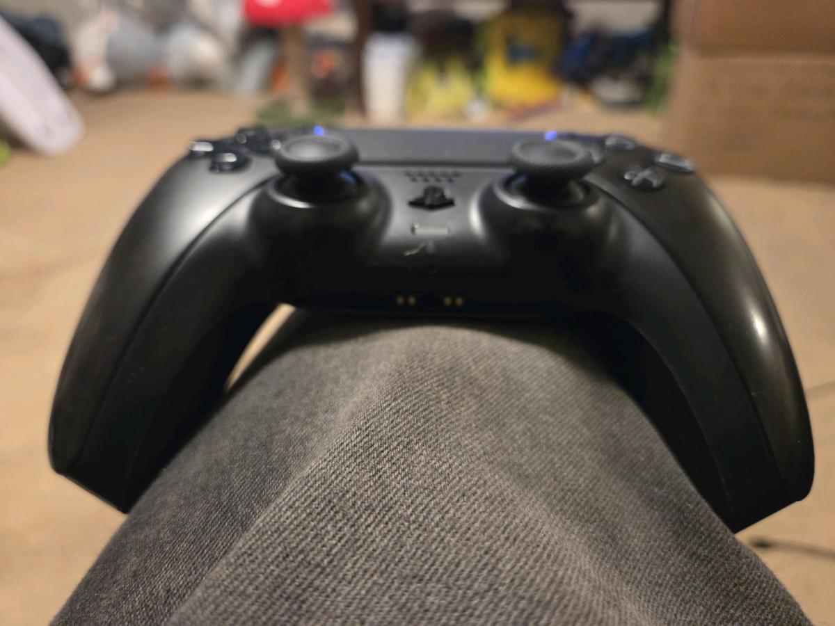 controller black - Crabtree, Pennsylvania - FleaMarketBay